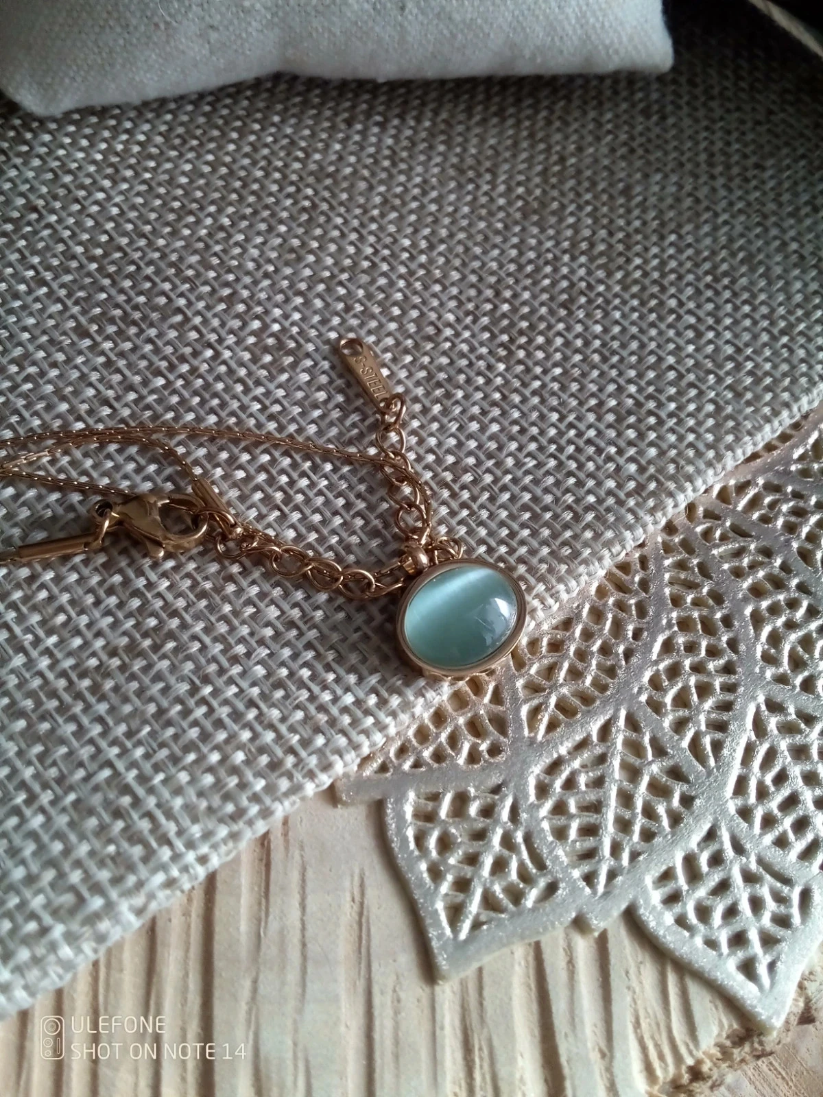 Collier pierre  oeil de chat vert d'eau – photo 2